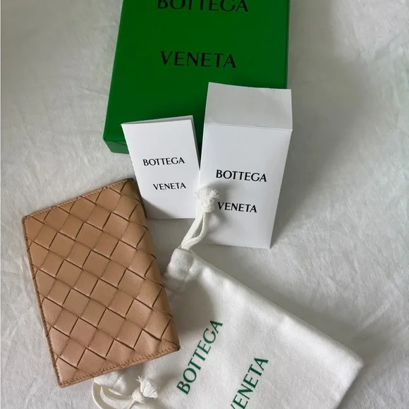 Bottega Veneta Tan Card Holder - Picture 1 of 5
